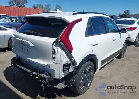 2023 Kia Niro Ev Wind z USA, uszkodzony, nr VIN KNDCR3L13P5069044